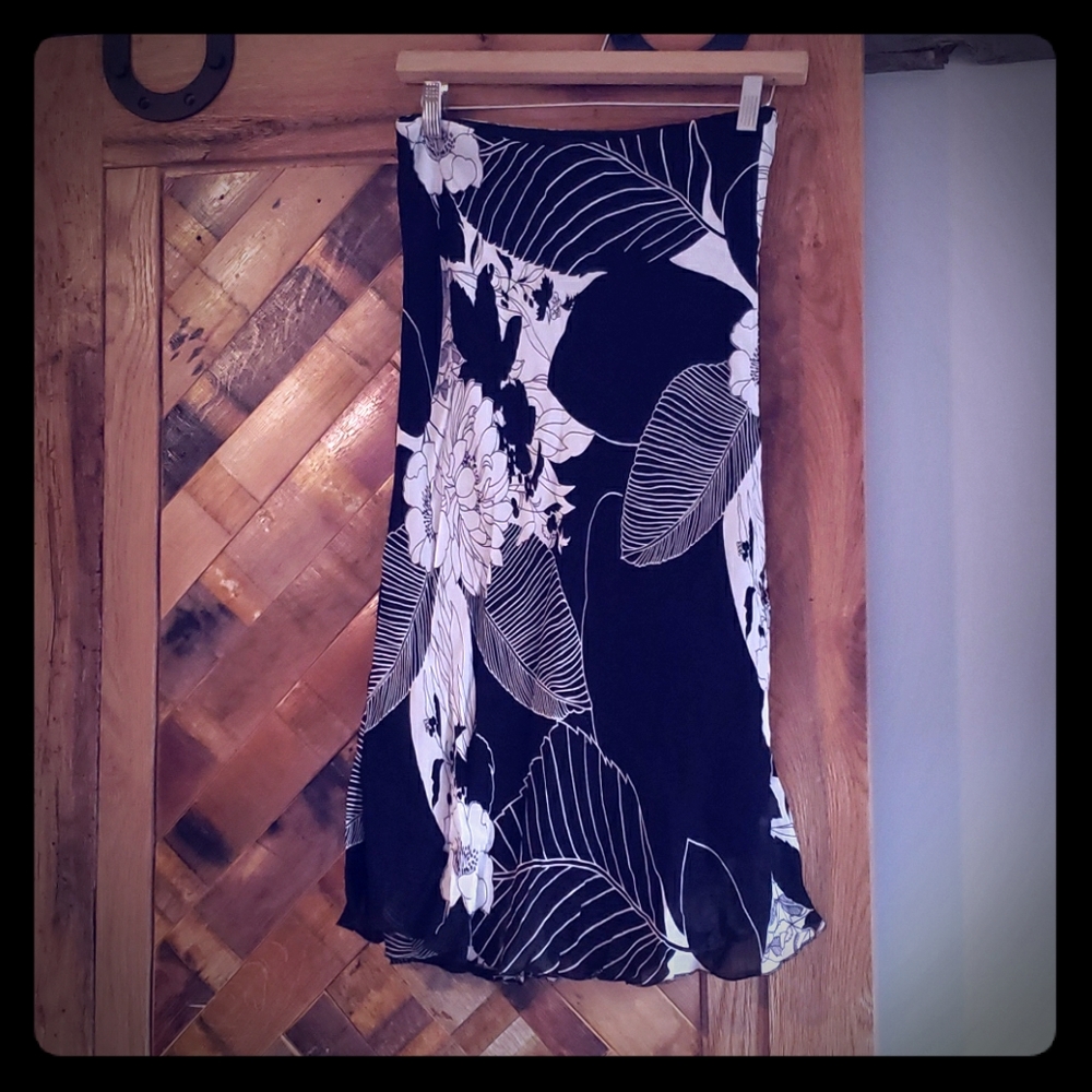 Jaloux crepe skirt